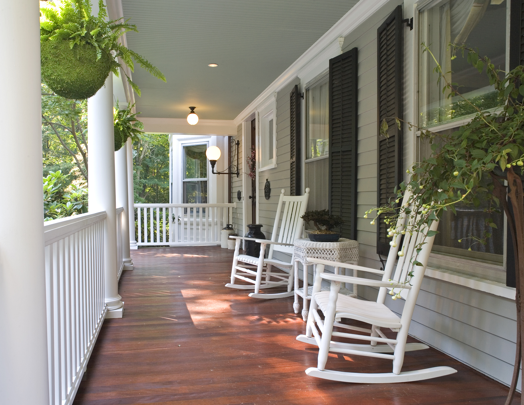 Luxury front porch design ideas 9